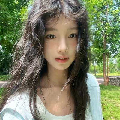 提剑映桃花